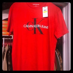 Calvin Klien graphic T-shirt “BRAND NEW”
